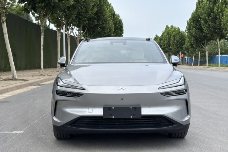 Used ONVO L60 2025 Model—60 kWh All-Wheel-Drive Version Exterior 3
