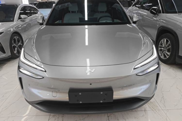 Used ONVO L60 2025 Model—60 kWh Rear-Wheel-Drive Version Front