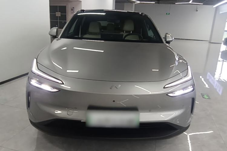 Used ONVO L60 2025 Model—60 kWh Rear-Wheel-Drive Version Front