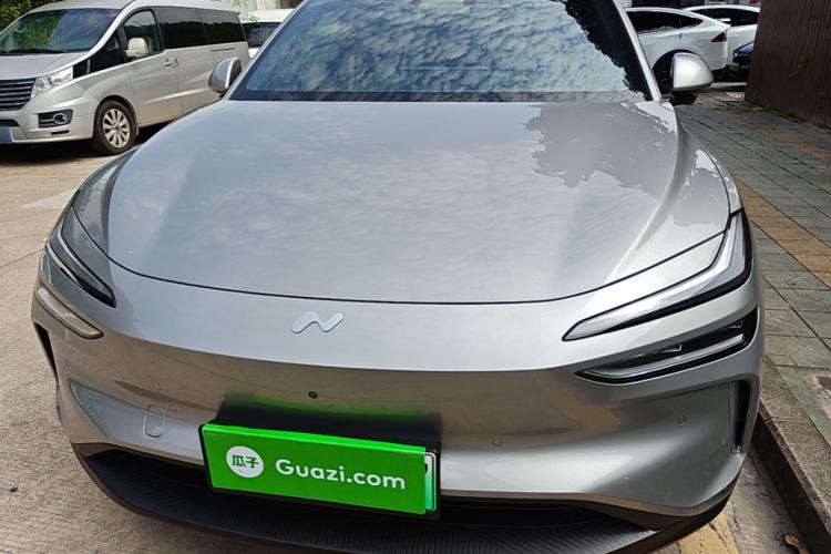 Used ONVO L60 2025 Model—60 kWh Rear-Wheel-Drive Version Front