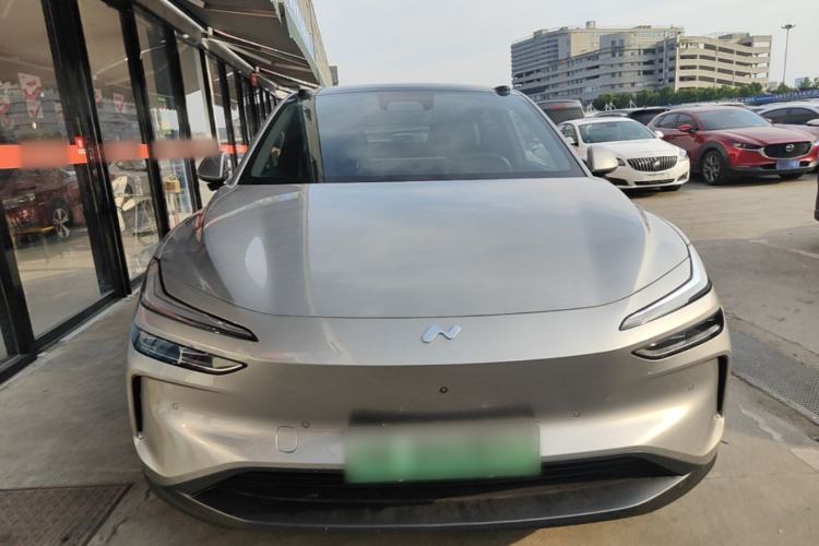 Used ONVO L60 2025 Model—60 kWh Rear-Wheel-Drive Version Front