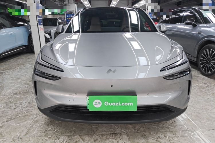 Used ONVO L60 2025 Model—60 kWh Rear-Wheel-Drive Version Front