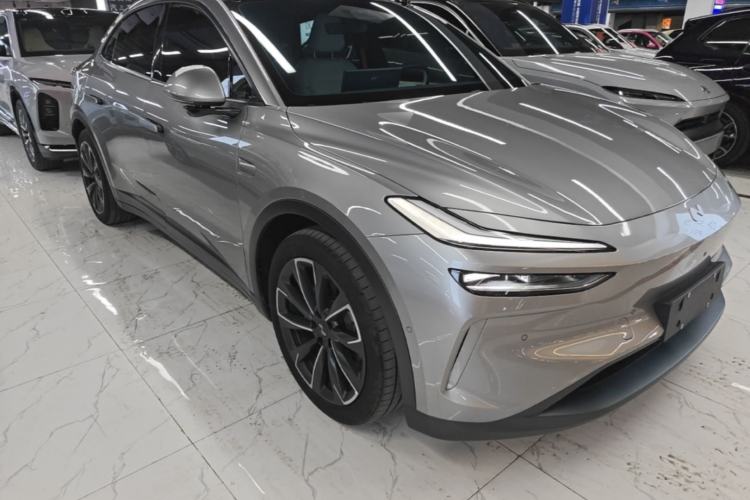 Used ONVO L60 2025 Model—60 kWh Rear-Wheel-Drive Version Front Right 45 Deg