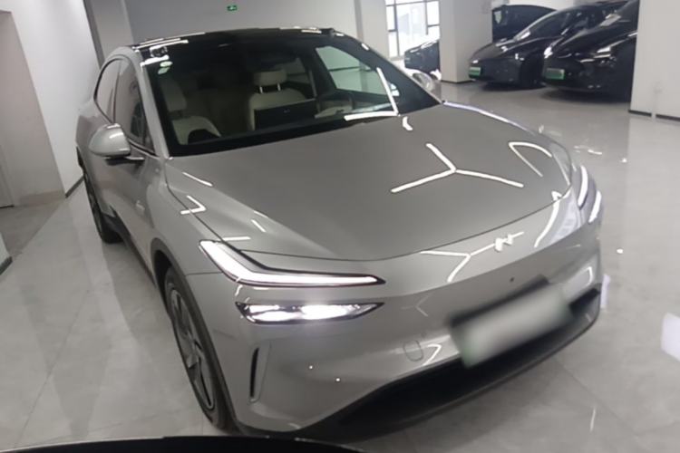 Used ONVO L60 2025 Model—60 kWh Rear-Wheel-Drive Version Front Right 45 Deg