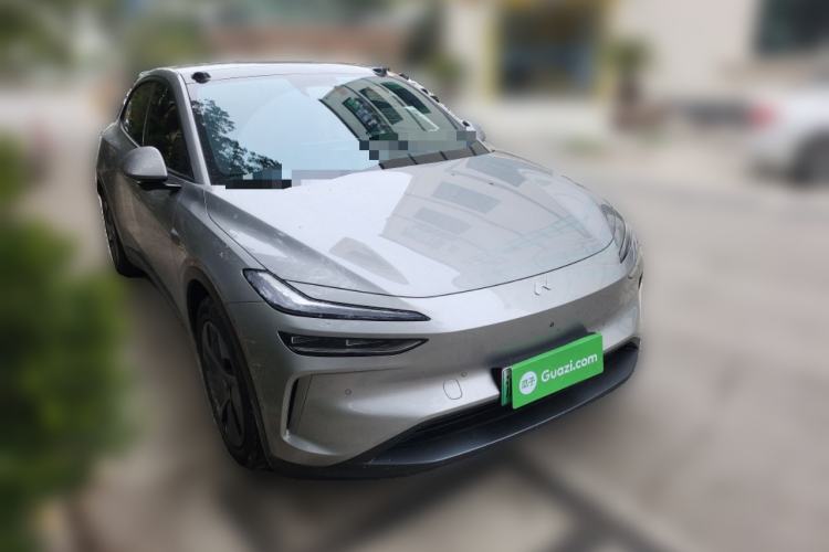Used ONVO L60 2025 Model—60 kWh Rear-Wheel-Drive Version Front Right 45 Deg