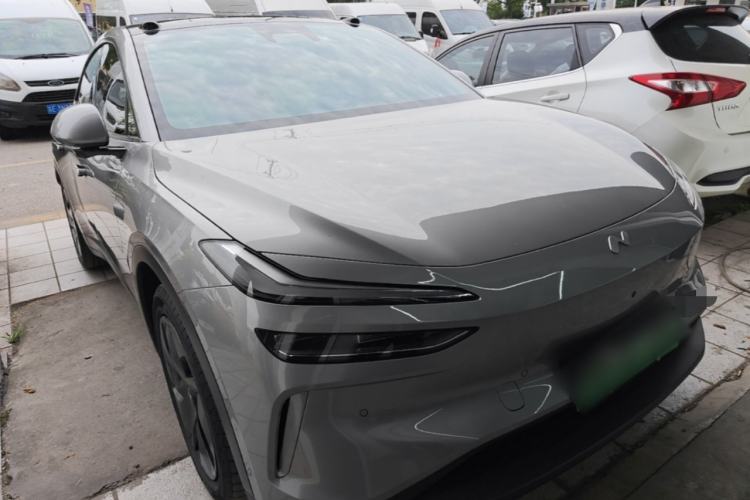 Used ONVO L60 2025 Model—60 kWh Rear-Wheel-Drive Version Front Right 45 Deg