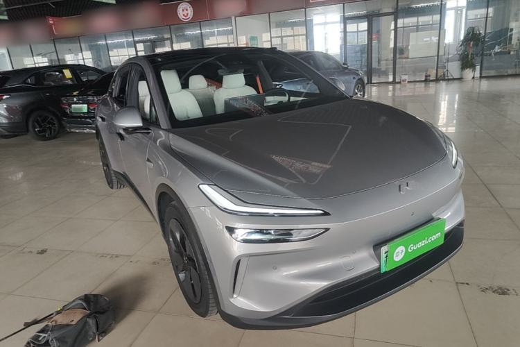 Used ONVO L60 2025 Model—60 kWh Rear-Wheel-Drive Version Front Right 45 Deg