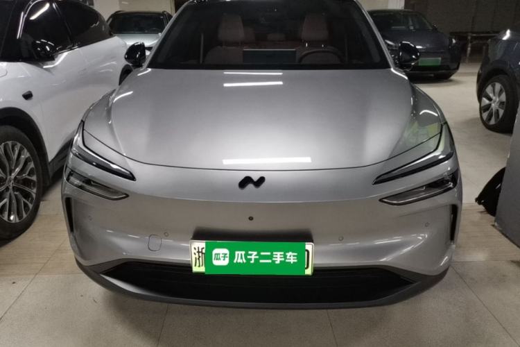 Used ONVO L60 2025 Model—60 kWh Rear-Wheel-Drive Version Front