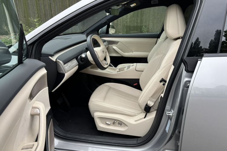 Used ONVO L60 2025 Model—60 kWh All-Wheel-Drive Version Interior 1