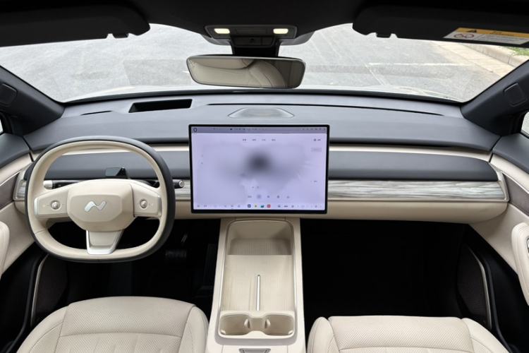 Used ONVO L60 2025 Model—60 kWh All-Wheel-Drive Version Interior 2