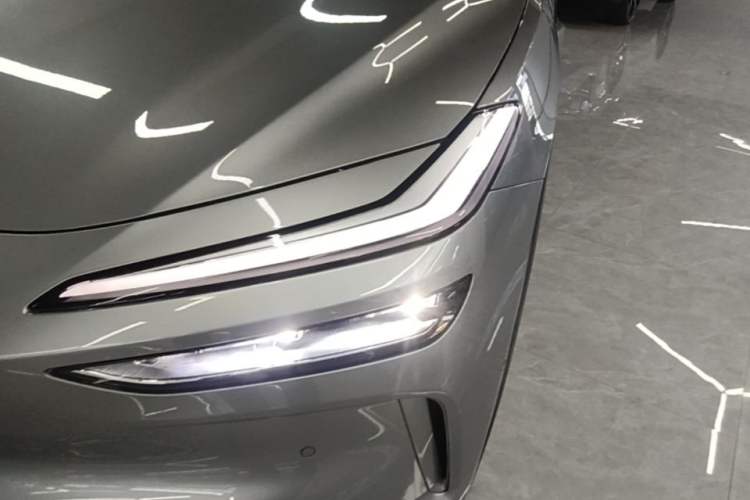 Used ONVO L60 2025 Model—60 kWh Rear-Wheel-Drive Version Left Front Headlight
