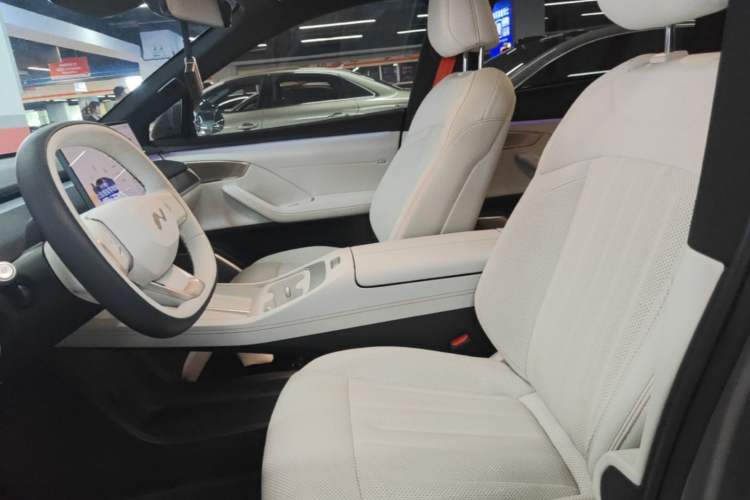 Used ONVO L60 2025 Model—60 kWh Rear-Wheel-Drive Version Left Front Seat