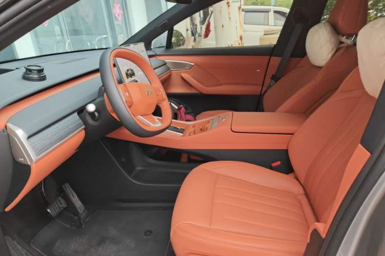 Used ONVO L60 2025 Model—60 kWh Rear-Wheel-Drive Version Left Front Seat