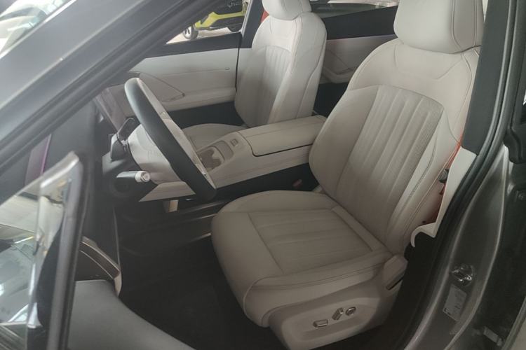Used ONVO L60 2025 Model—60 kWh Rear-Wheel-Drive Version Left Front Seat