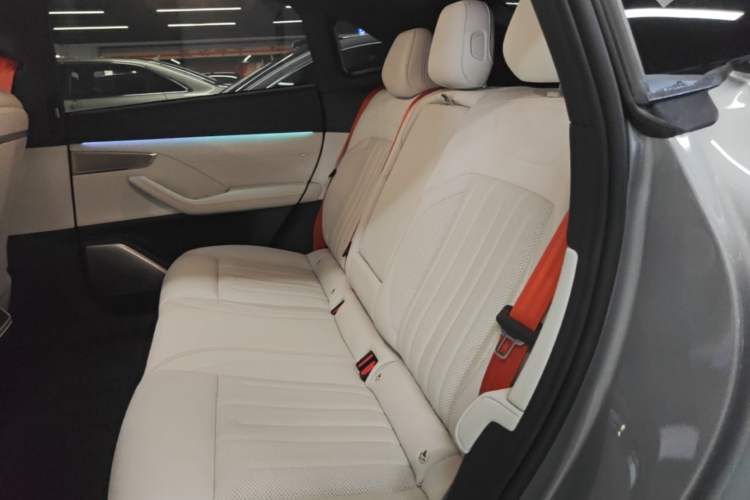 Used ONVO L60 2025 Model—60 kWh Rear-Wheel-Drive Version Left Rear Seat