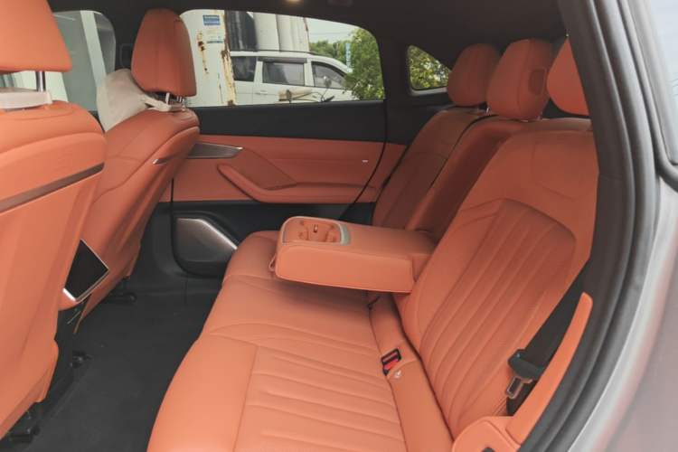 Used ONVO L60 2025 Model—60 kWh Rear-Wheel-Drive Version Left Rear Seat