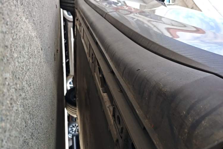 Used ONVO L60 2025 Model—60 kWh Rear-Wheel-Drive Version Left Side Sill
