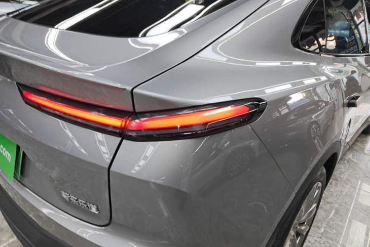 Used ONVO L60 2025 Model—60 kWh Rear-Wheel-Drive Version Right Rear Taillight