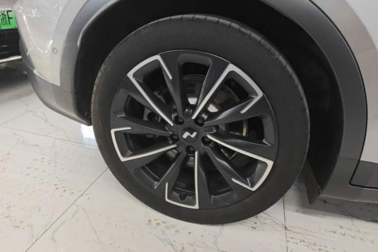 Used ONVO L60 2025 Model—60 kWh Rear-Wheel-Drive Version Right Rear Wheel Hub