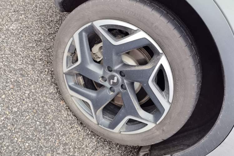 Used ONVO L60 2025 Model—60 kWh Rear-Wheel-Drive Version Right Rear Wheel Hub