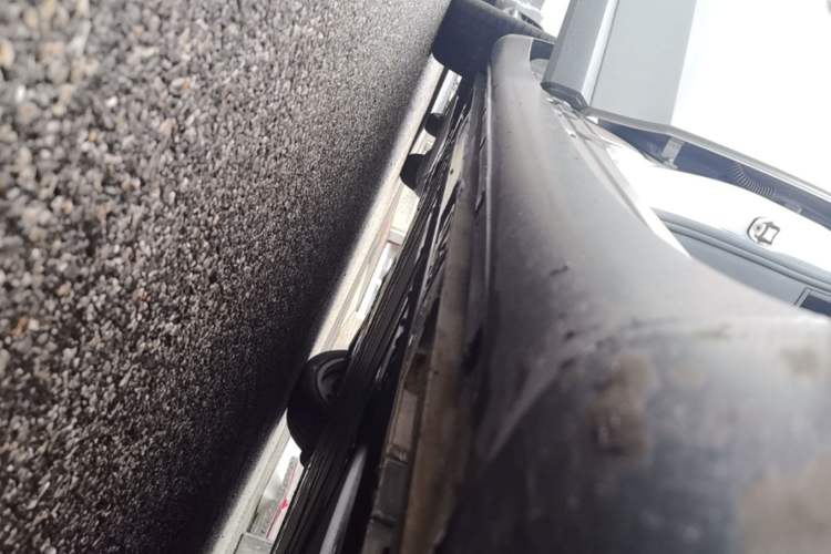 Used ONVO L60 2025 Model—60 kWh Rear-Wheel-Drive Version Right Side Sill