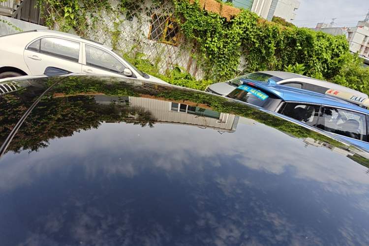 Used ONVO L60 2025 Model—60 kWh Rear-Wheel-Drive Version Roof