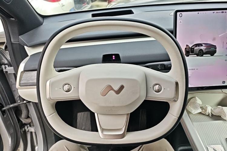 Used ONVO L60 2025 Model—60 kWh Rear-Wheel-Drive Version Steering Wheel