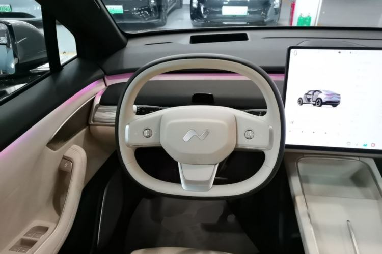 Used ONVO L60 2025 Model—60 kWh All-Wheel-Drive Version Steering Wheel