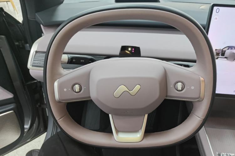 Used ONVO L60 2025 Model—60 kWh Rear-Wheel-Drive Version Steering Wheel