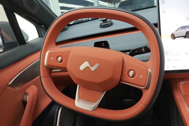 Used ONVO L60 2025 Model—60 kWh Rear-Wheel-Drive Version Steering Wheel