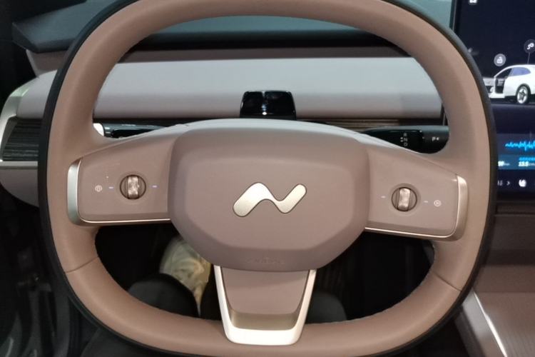 Used ONVO L60 2025 Model—60 kWh Rear-Wheel-Drive Version Steering Wheel