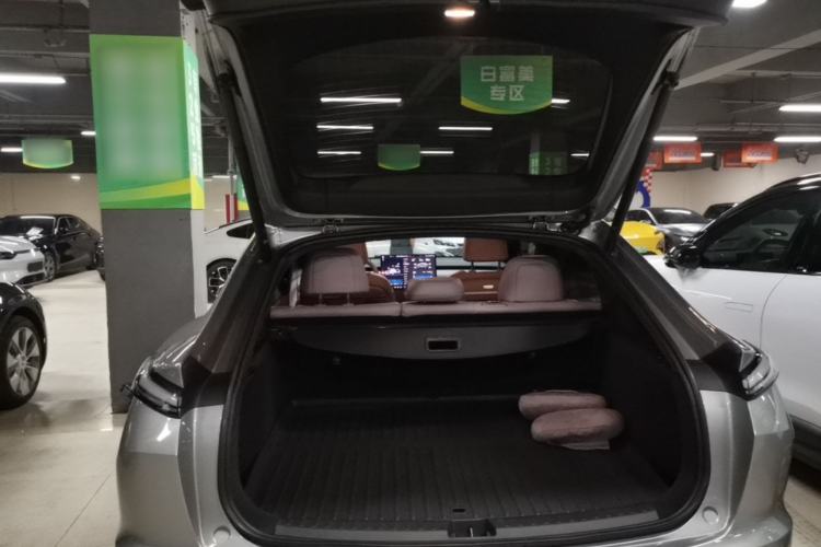 Used ONVO L60 2025 Model—60 kWh Rear-Wheel-Drive Version Trunk