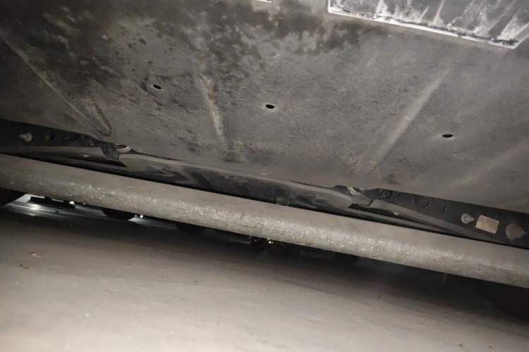Used ONVO L60 2025 Model—60 kWh Rear-Wheel-Drive Version Chassis Rear