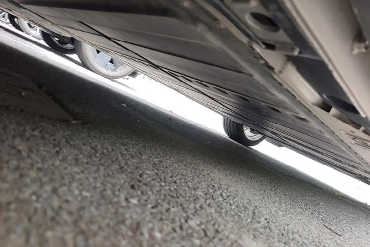 Used ONVO L60 2025 Model—60 kWh All-Wheel-Drive Version Chassis Rear Right