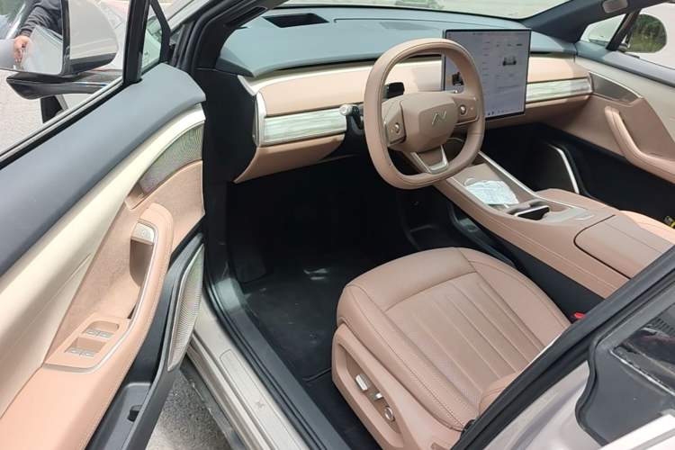 Used ONVO L60 2025 Model—60 kWh All-Wheel-Drive Version Driver Seat