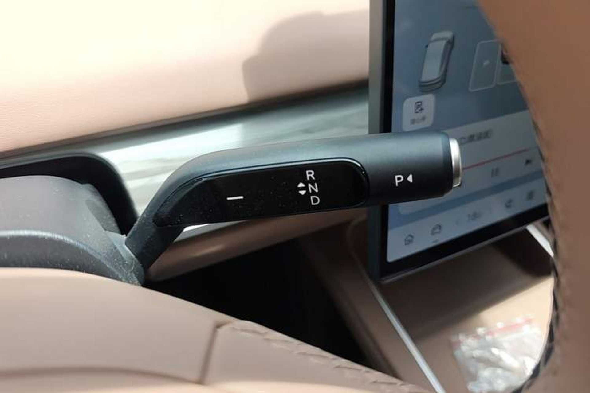 Used ONVO L60 2025 Model—60 kWh Rear-Wheel-Drive Version Gear Lever