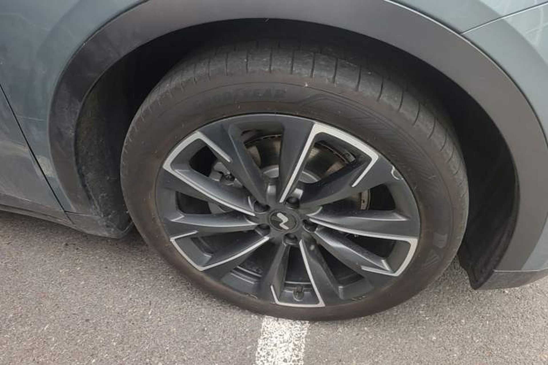 Used ONVO L60 2025 Model—60 kWh Rear-Wheel-Drive Version Right Front Wheel Hub