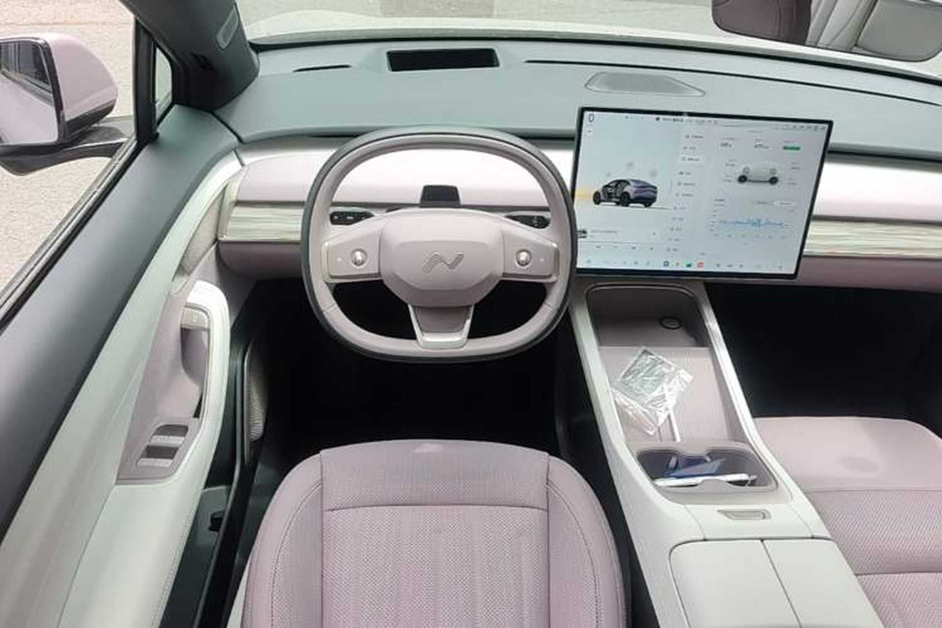 Used ONVO L60 2025 Model—60 kWh Rear-Wheel-Drive Version Steering Wheel