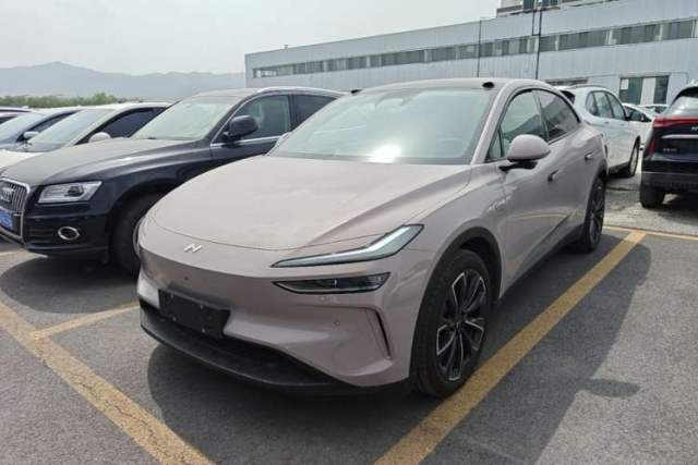 Used ONVO L60 2025 Model, 60kWh Violet Limited Edition