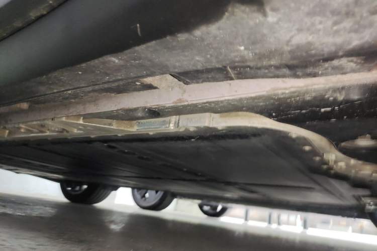 Used ONVO L60 2025 Model—60 kWh Rear-Wheel-Drive Version Chassis Front Right