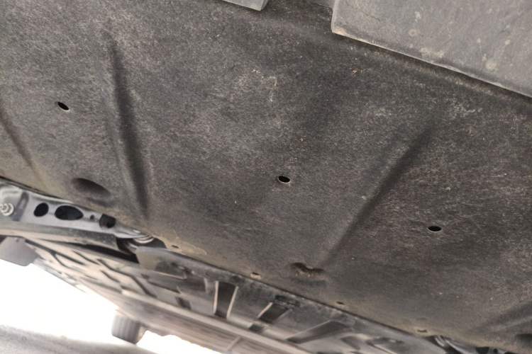 Used ONVO L60 2025 Model—60 kWh Rear-Wheel-Drive Version Chassis Rear