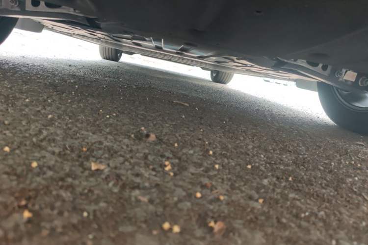 Used ONVO L60 2025 Model—60 kWh Rear-Wheel-Drive Version Chassis Rear
