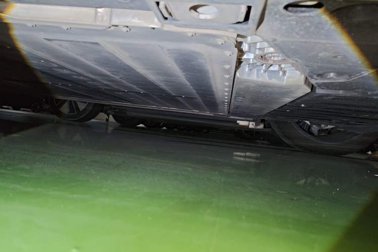 Used ONVO L60 2025 Model—60 kWh Rear-Wheel-Drive Version Chassis Rear Left