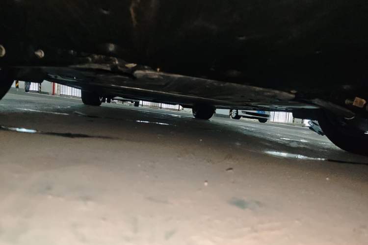 Used ONVO L60 2025 Model—60 kWh Rear-Wheel-Drive Version Chassis Rear