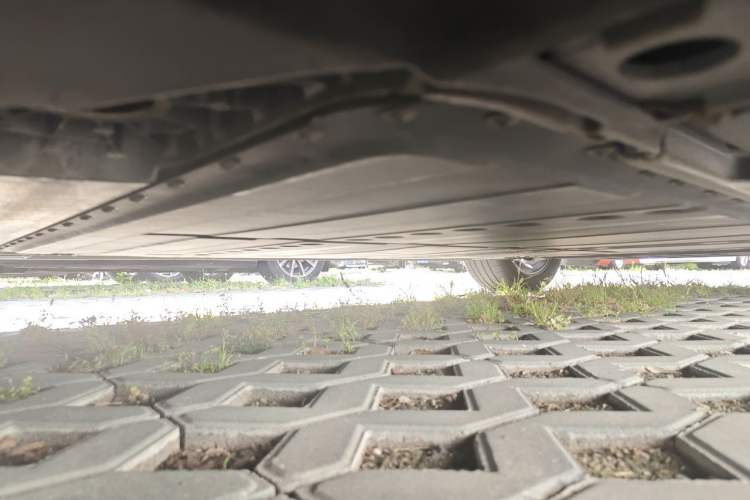 Used ONVO L60 2025 Model—60 kWh Rear-Wheel-Drive Version Chassis Rear Right