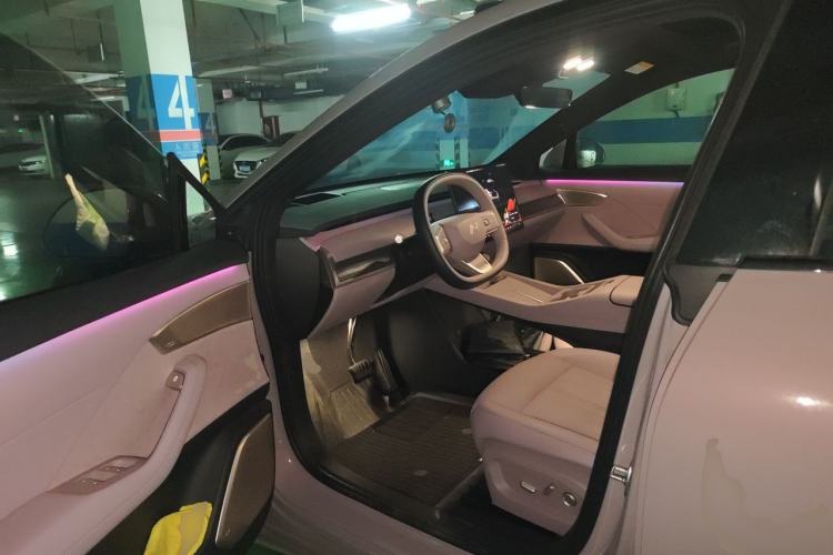 Used ONVO L60 2025 Model—60 kWh Rear-Wheel-Drive Version Driver Seat