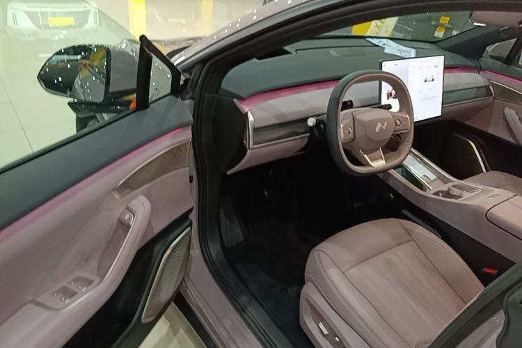 Used ONVO L60 2025 Model—60 kWh Rear-Wheel-Drive Version Driver Seat