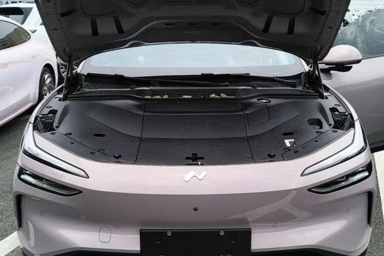 Used ONVO L60 2025 Model, 60kWh Violet Limited Edition Engine Bay