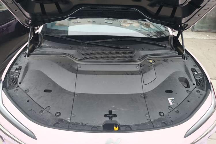 Used ONVO L60 2025 Model—60 kWh Rear-Wheel-Drive Version Engine Bay