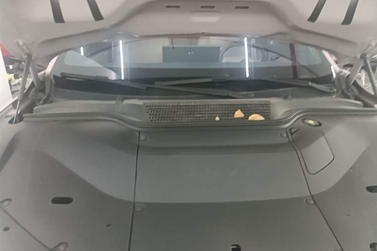 Used ONVO L60 2025 Model—60 kWh Rear-Wheel-Drive Version Engine Bay